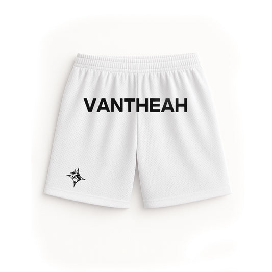 Emblem Shorts In White